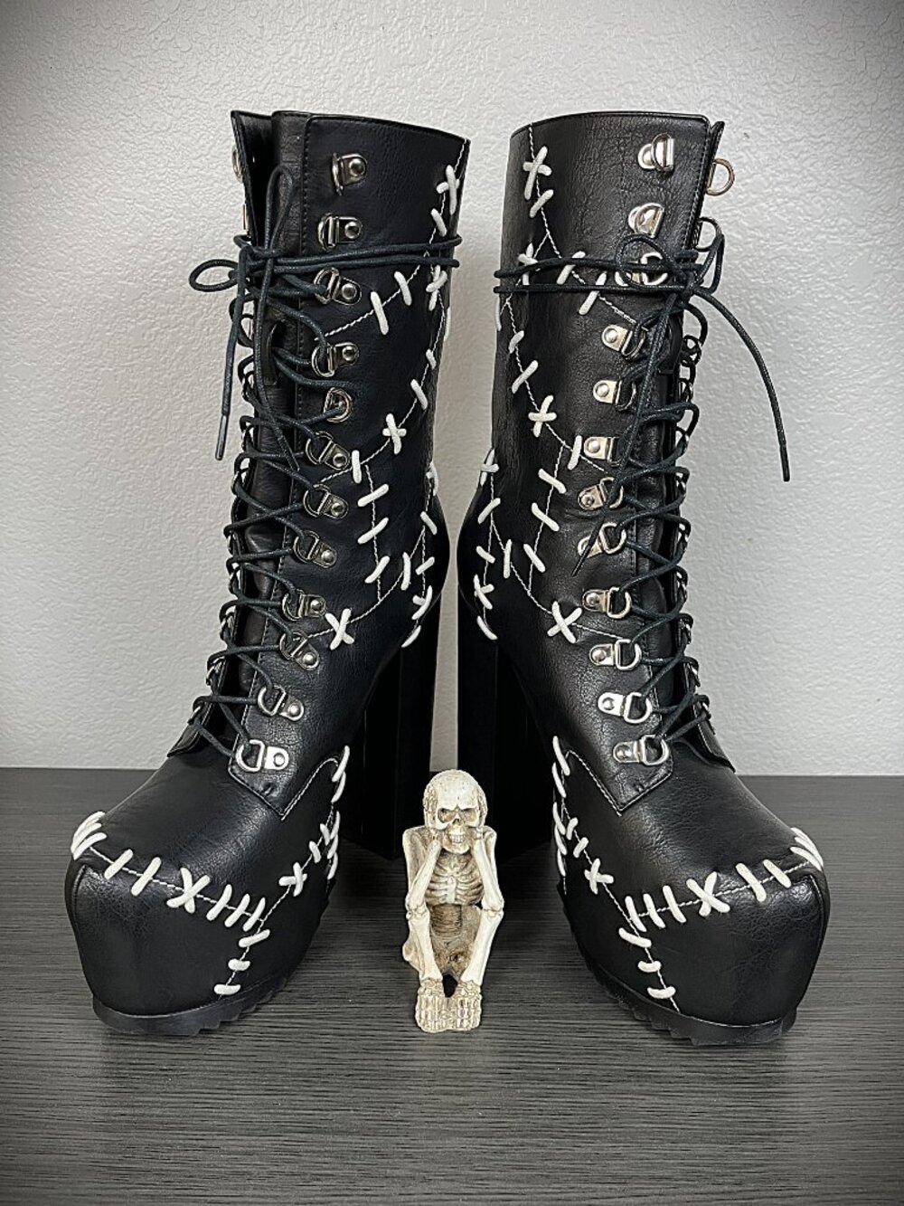 Dolls Kill Trickz N Treatz Patch Me Up Platform Boots Size 9 NEW